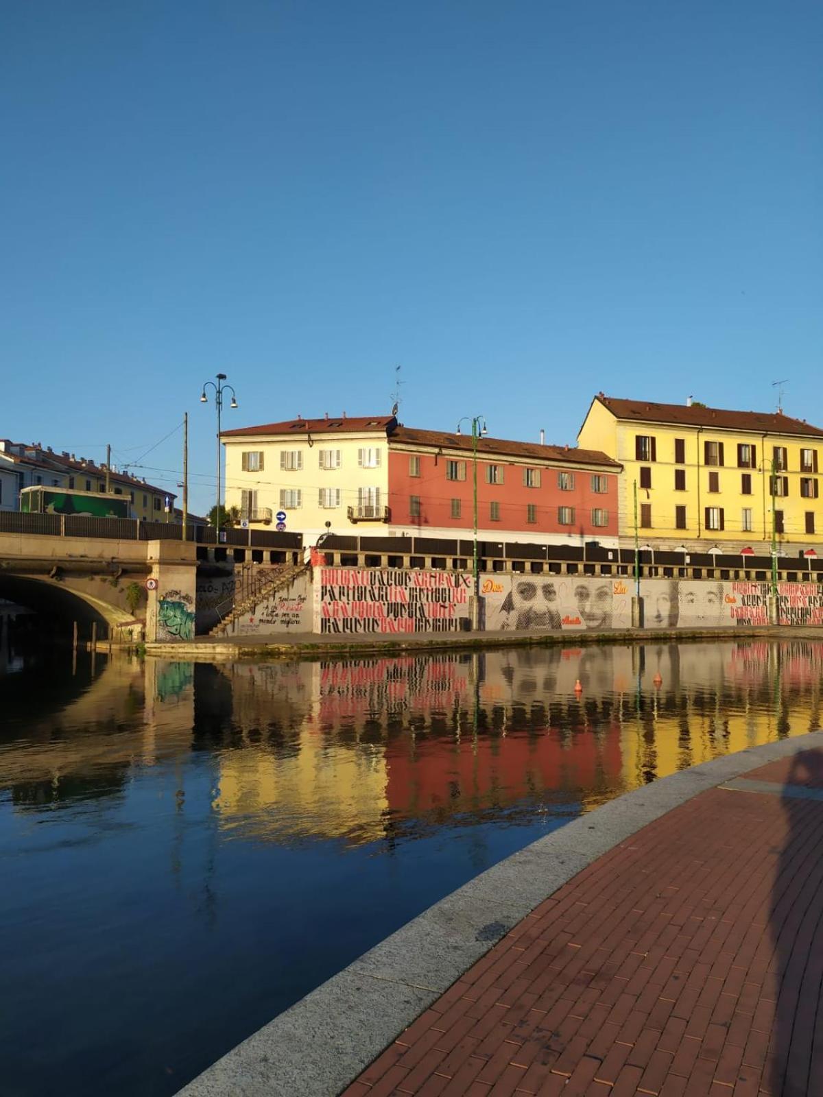 Camera Navigli Con Bagno Privato Milán Exterior foto